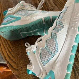 Men’s Adidas Son of Chi basketball shoes